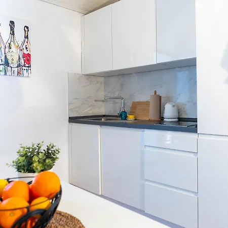 Apartamento Captivating And Large In Croatia Vrboska